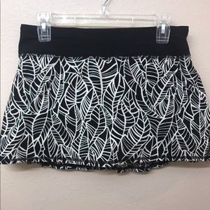 Lululemon Pacesetter Skirt size 6